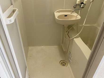 愛知県犬山市の汚部屋の浴室の清掃・クリーニング作業後