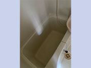 三重県四日市の男性の汚部屋の浴室の清掃・クリーニング作業後
